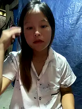 O o UwU o O online show from September 2025 03:38:02 AM