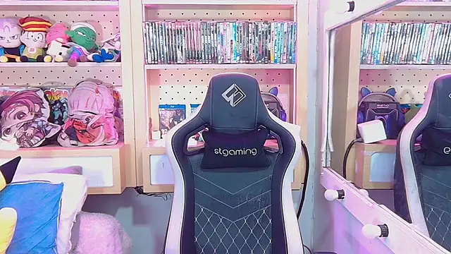 Carrie hall online show from October 2025 12:38:02 PM