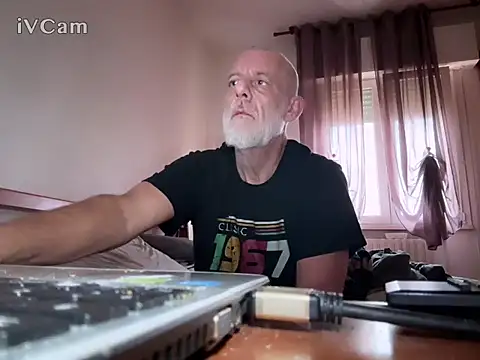 Pigna16PSRN online show from April 2026 07:58:02 AM