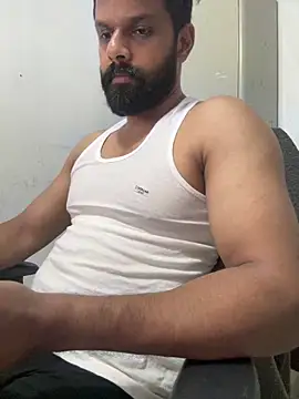 Vineeth3906 online show from April 2026 03:34:02 PM