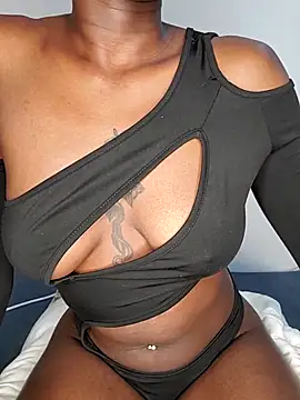 Snapshot of _Uphele chatting on September 2025 07:51:02 PM Uphele online show from September 2025 07:51:02 PM