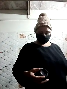 Rakhi sawant143 online show from December 2025 04:01:02 PM