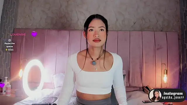 agatha jener online show from May 2026 11:37:01 AM