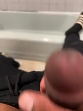 Snapshot of Jariushot3 chatting on April 2026 01:55:01 AM Jariushot3 online show from April 2026 01:55:01 AM