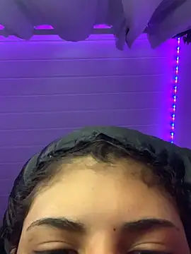 Snapshot of luluzinhax chatting on September 2025 02:11:01 PM luluzinhax online show from September 2025 02:11:01 PM