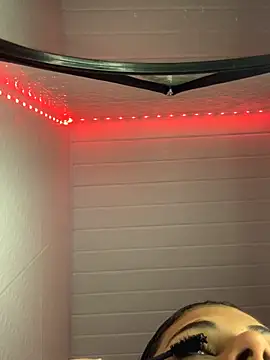 Snapshot of luluzinhax chatting on September 2025 03:00:02 AM luluzinhax online show from September 2025 03:00:02 AM