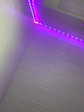 Snapshot of luluzinhax chatting on October 2025 01:53:02 AM luluzinhax online show from October 2025 01:53:02 AM