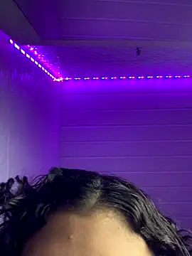 Snapshot of luluzinhax chatting on January 2026 12:03:02 AM luluzinhax online show from January 2026 12:03:02 AM