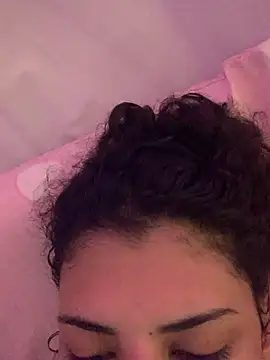 Snapshot of luluzinhax chatting on January 2026 04:16:01 AM luluzinhax online show from January 2026 04:16:01 AM