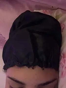 Snapshot of luluzinhax chatting on February 2026 11:58:01 AM luluzinhax online show from February 2026 11:58:01 AM