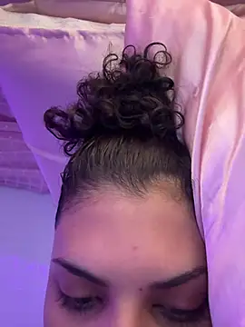 luluzinhax online show from April 2026 05:32:02 AM