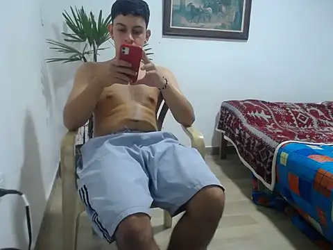 Snapshot of Young_handsome chatting on September 2025 03:07:02 AM Young handsome online show from September 2025 03:07:02 AM