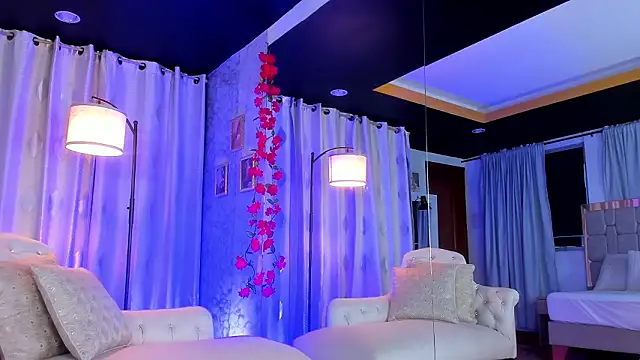 Snapshot of Zarajener chatting on February 2026 11:09:02 PM Zarajener online show from February 2026 11:09:02 PM