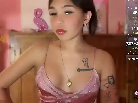 Snapshot of _petitegirlx69_ chatting on January 2026 06:23:02 PM petitegirlx69 online show from January 2026 06:23:02 PM