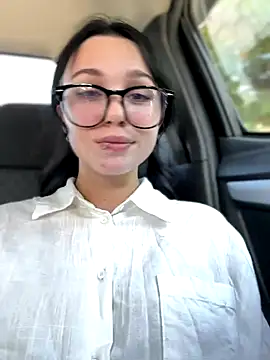 Snapshot of VendiMur chatting on November 2025 04:00:01 AM VendiMur online show from November 2025 04:00:01 AM