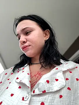 Snapshot of VendiMur chatting on November 2025 02:06:02 AM VendiMur online show from November 2025 02:06:02 AM