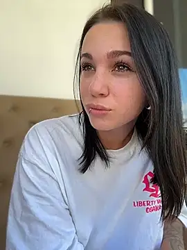 Snapshot of VendiMur chatting on December 2025 02:05:01 AM VendiMur online show from December 2025 02:05:01 AM