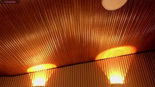  Charlotte Collins  online show from January 2026 02:08:01 PM