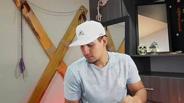 massimo vidal  online show from September 2025 12:05:02 PM