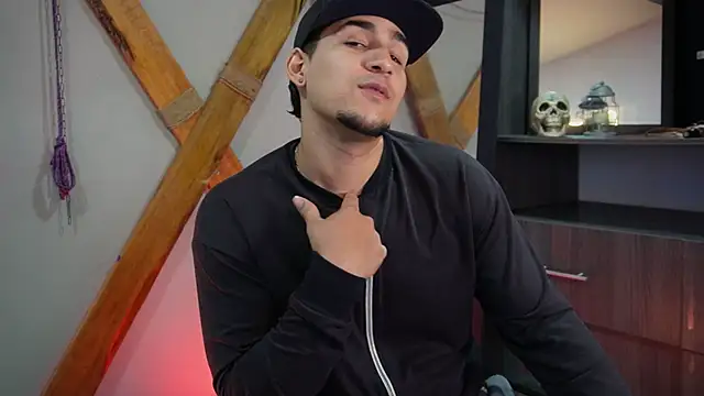 massimo vidal  online show from September 2025 12:16:02 PM