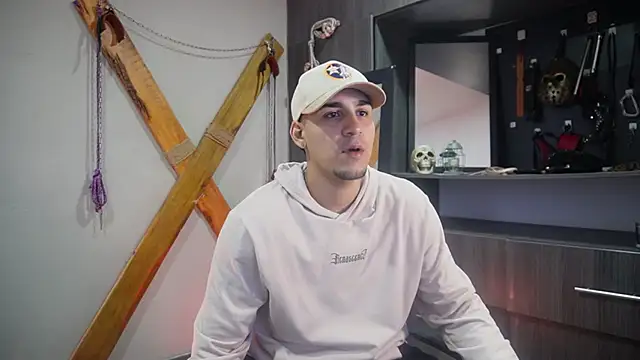 massimo vidal  online show from September 2025 12:39:01 PM