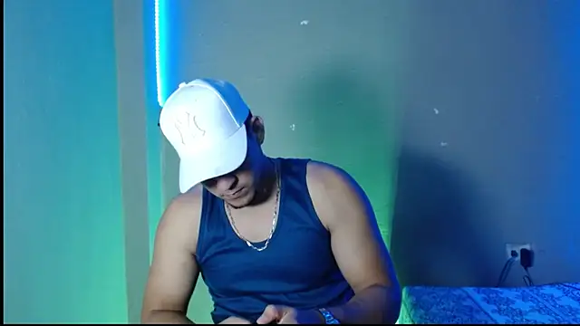 massimo vidal  online show from November 2025 02:16:01 PM