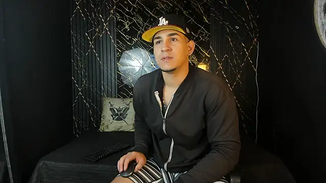 massimo vidal  online show from February 2026 11:31:01 AM