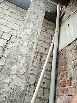 SaraBust online show from October 2025 06:19:02 PM