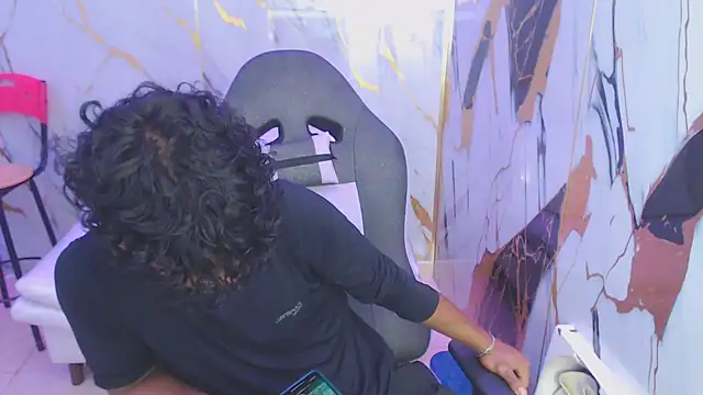 bull cam online show from October 2025 04:49:02 PM