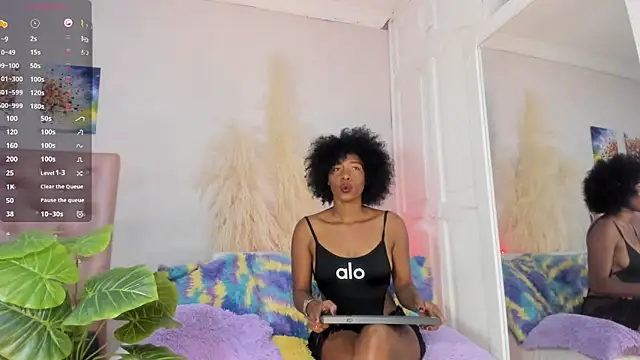 Snapshot of CardyKambell1 chatting on October 2025 04:44:01 AM CardyKambell1 online show from October 2025 04:44:01 AM