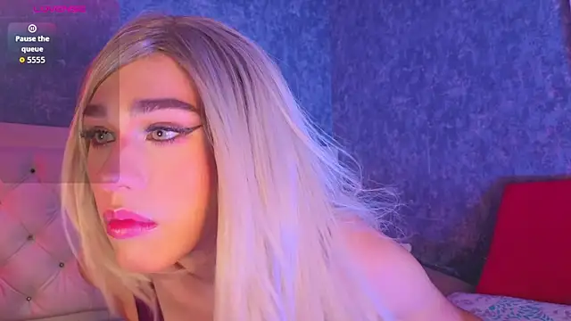 Snapshot of saraah_queen1 chatting on October 2025 05:10:01 AM saraah queen1 online show from October 2025 05:10:01 AM