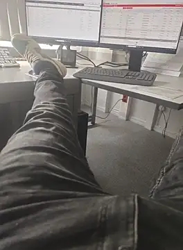 Snapshot of stunning_stallion chatting on October 2025 11:20:02 AM stunning stallion online show from October 2025 11:20:02 AM