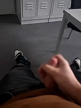 Snapshot of stunning_stallion chatting on January 2026 09:36:02 AM stunning stallion online show from January 2026 09:36:02 AM