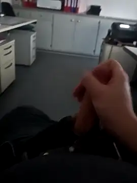 Snapshot of stunning_stallion chatting on February 2026 07:34:01 AM stunning stallion online show from February 2026 07:34:01 AM