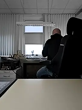 Snapshot of stunning_stallion chatting on February 2026 04:25:01 PM stunning stallion online show from February 2026 04:25:01 PM