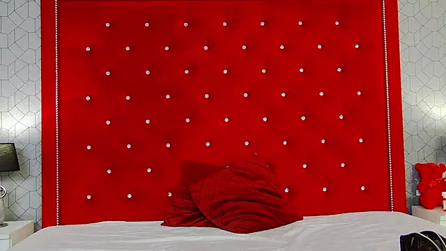 Snapshot of CherrySin chatting on February 2026 08:29:01 PM CherrySin online show from February 2026 08:29:01 PM