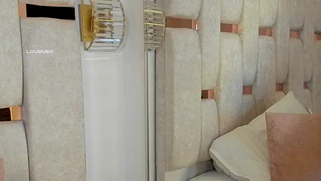 charlotte line online show from December 2025 05:19:02 PM