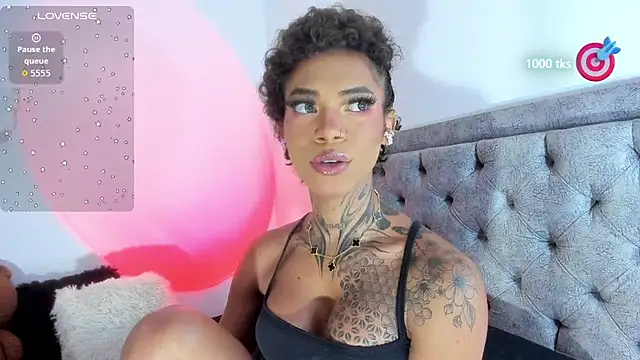 Snapshot of michell_danna chatting on October 2025 09:06:02 AM michell danna online show from October 2025 09:06:02 AM