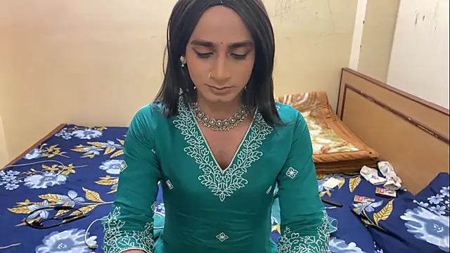 LuvLayla online show from January 2026 08:10:02 PM