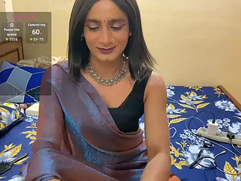 LuvLayla online show from April 2026 09:19:01 PM