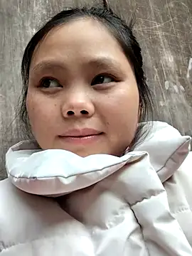 Snapshot of omiu-baby chatting on January 2026 02:17:01 AM omiu-baby online show from January 2026 02:17:01 AM