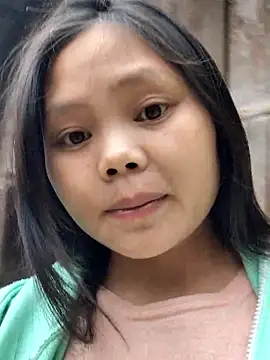 Snapshot of omiu-baby chatting on January 2026 02:49:01 AM omiu-baby online show from January 2026 02:49:01 AM