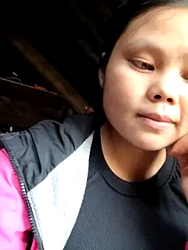 Snapshot of omiu-baby chatting on March 2026 01:33:02 AM omiu-baby online show from March 2026 01:33:02 AM