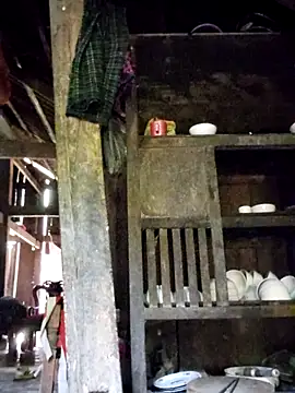 Snapshot of omiu-baby chatting on April 2026 01:32:01 AM omiu-baby online show from April 2026 01:32:01 AM