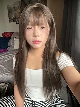 SarahBeii online show from October 2025 04:09:01 AM