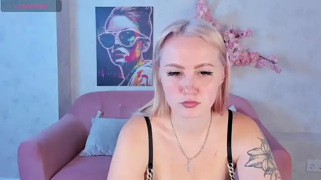 Joyce Howard online show from September 2025 01:49:02 AM