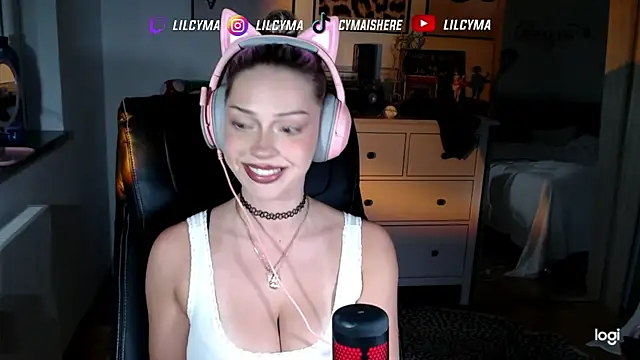 Snapshot of cymaishere chatting on September 2025 05:18:02 PM cymaishere online show from September 2025 05:18:02 PM