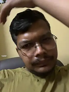 Snapshot of kunwarahuji chatting on June 2026 10:43:01 PM kunwarahuji online show from June 2026 10:43:01 PM