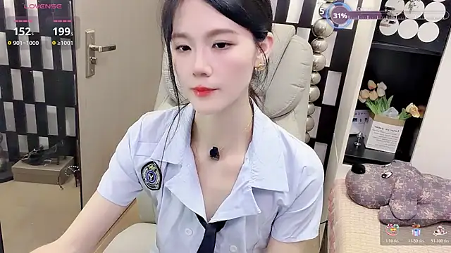Yueyue-MM online show from May 2026 02:00:01 PM