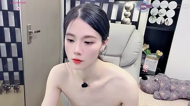 Yueyue-MM online show from June 2026 02:59:02 PM